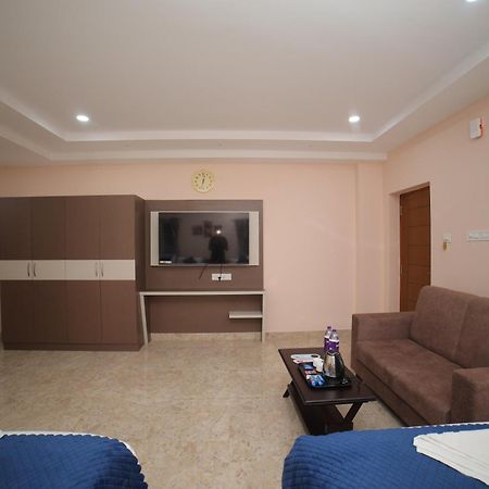 Hotel Sri Ganesh Grand Tirupati Esterno foto