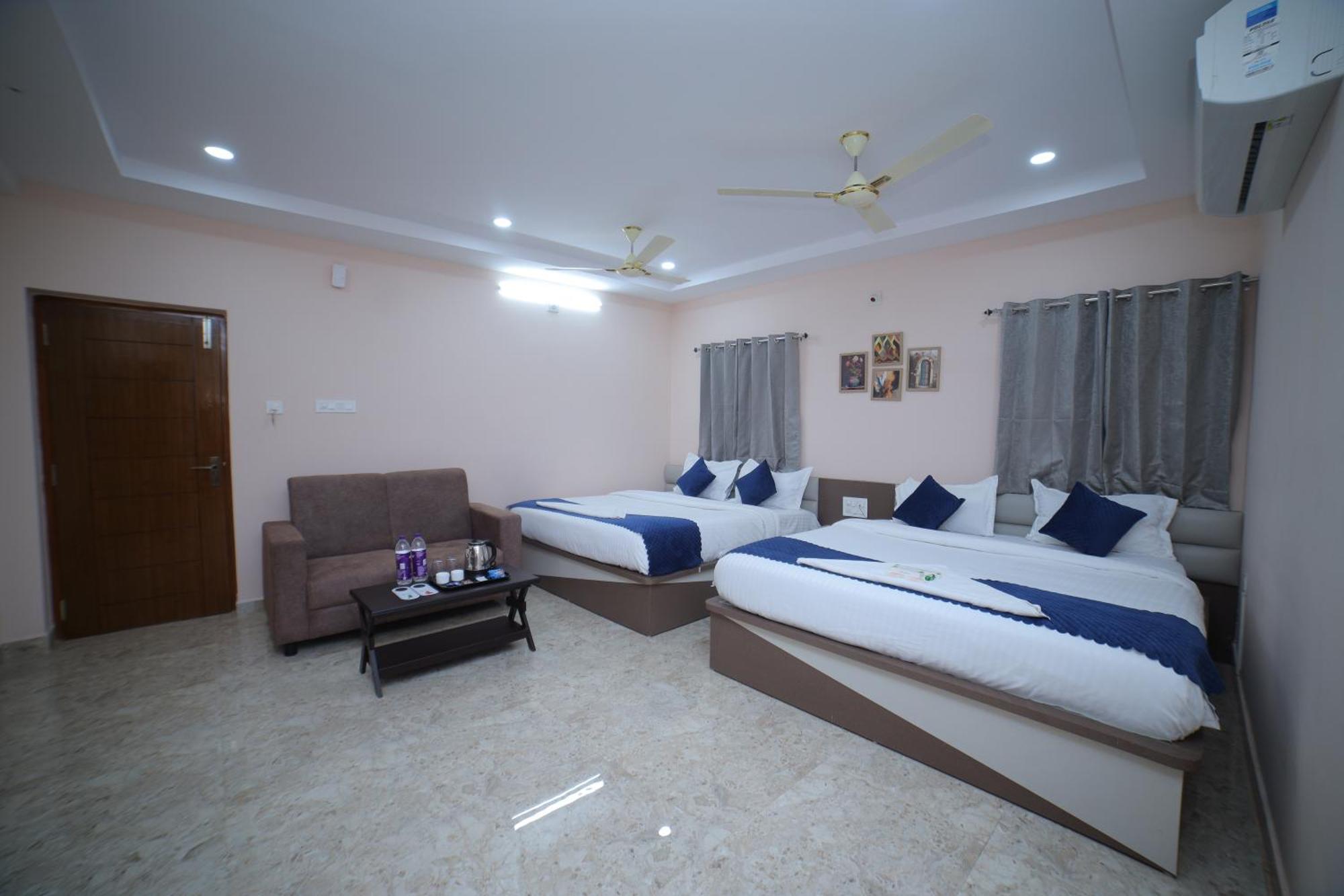 Hotel Sri Ganesh Grand Tirupati Esterno foto