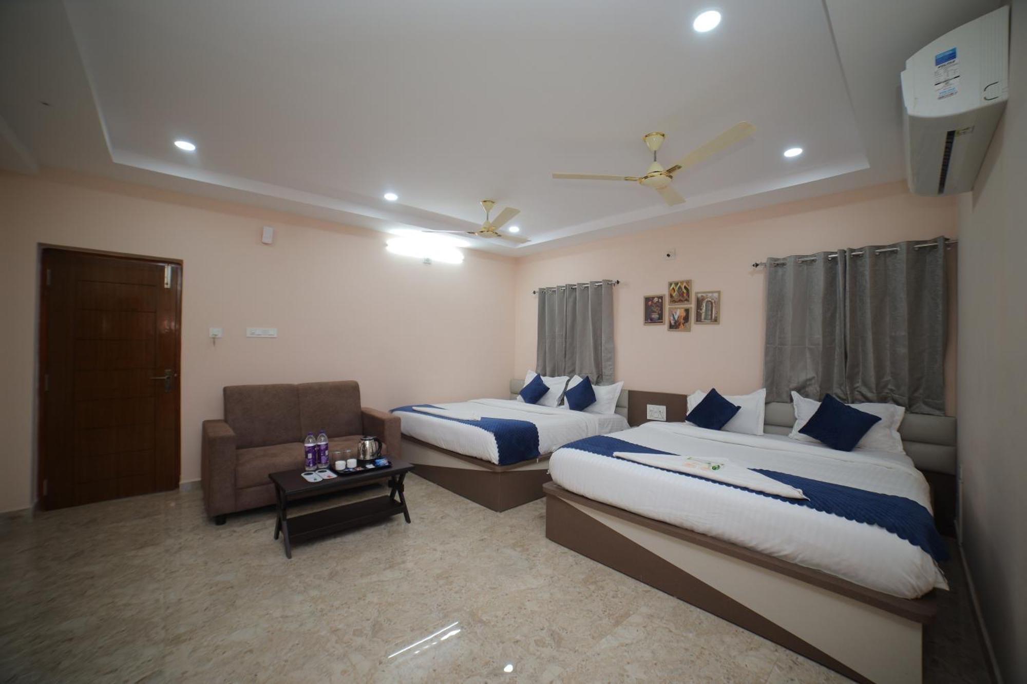 Hotel Sri Ganesh Grand Tirupati Esterno foto