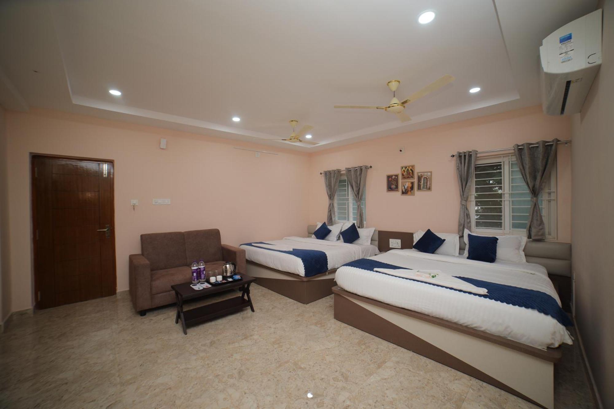 Hotel Sri Ganesh Grand Tirupati Esterno foto