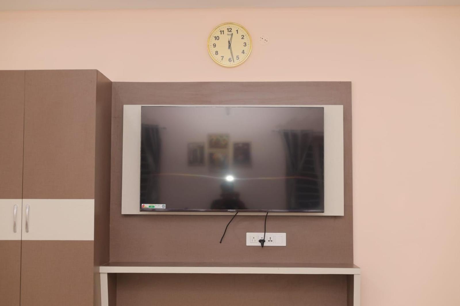 Hotel Sri Ganesh Grand Tirupati Esterno foto
